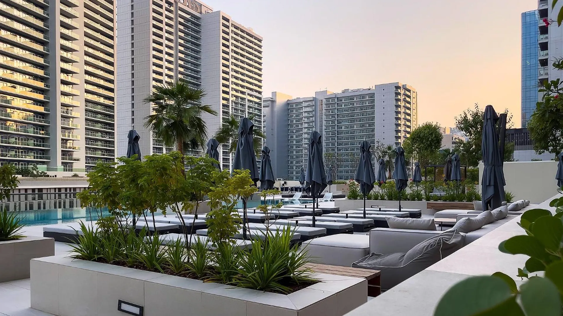 Studio Sterling Businessbay Dubaj 0*,